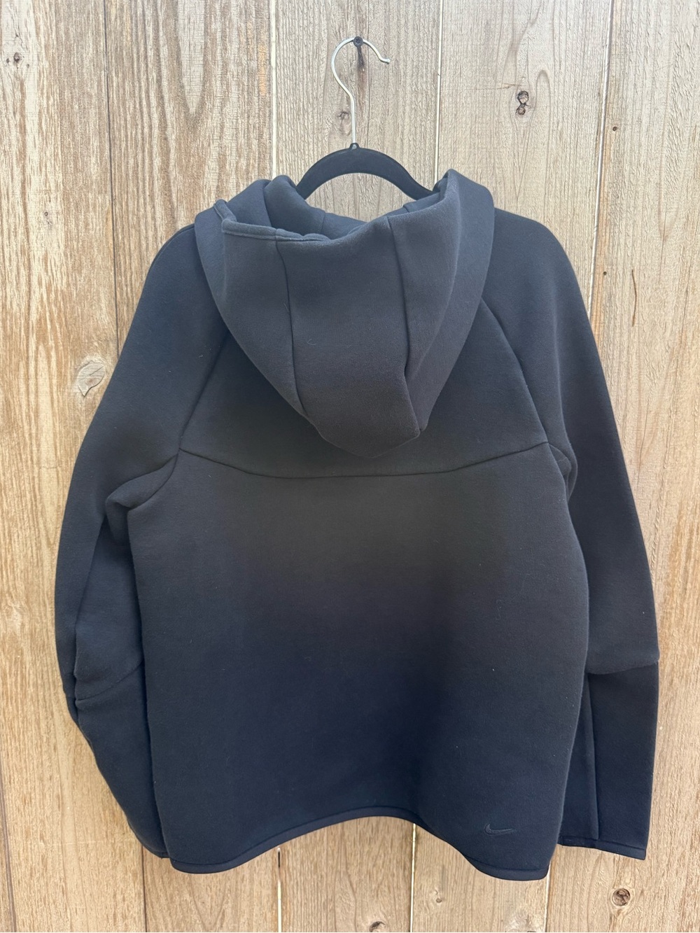 Nike Tech Fleece - Picture 3 of 7